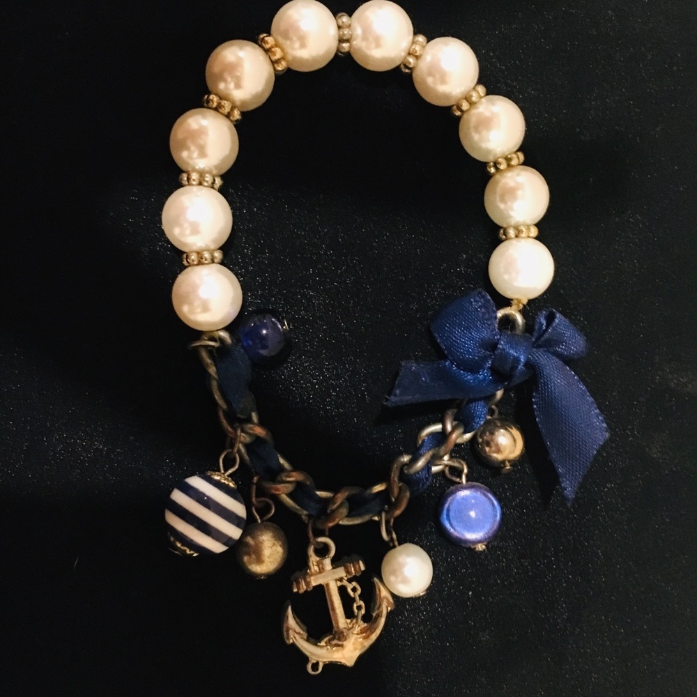 Pearl bracelet